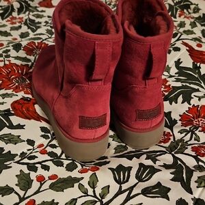 UGG Women's Burgundy Suede Winter Boots